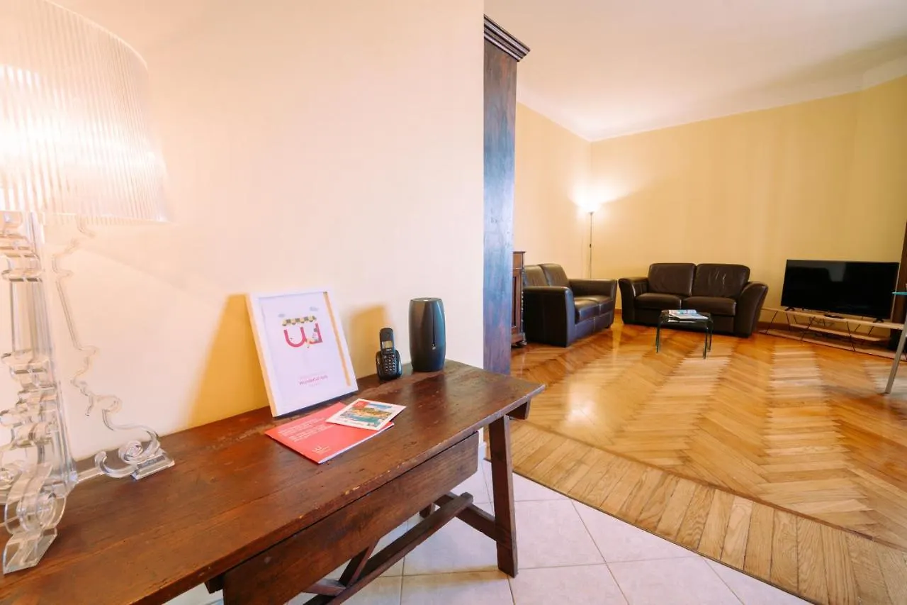 Elegant Apartment In The Center By Wonderful Italy location